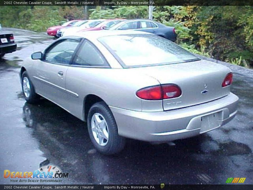 2002 Chevrolet Cavalier Coupe Sandrift Metallic / Neutral Photo #3