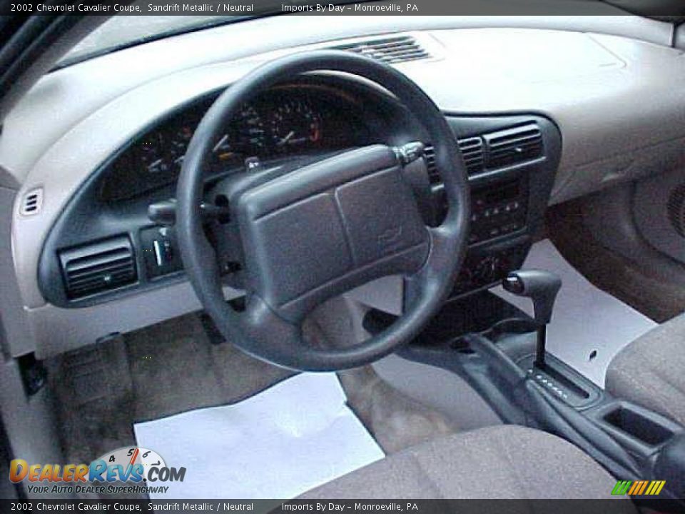 2002 Chevrolet Cavalier Coupe Sandrift Metallic / Neutral Photo #9