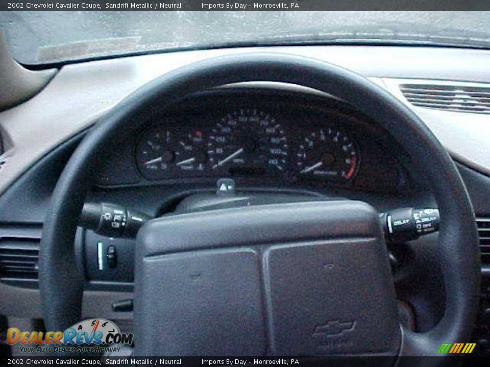 2002 Chevrolet Cavalier Coupe Sandrift Metallic / Neutral Photo #12