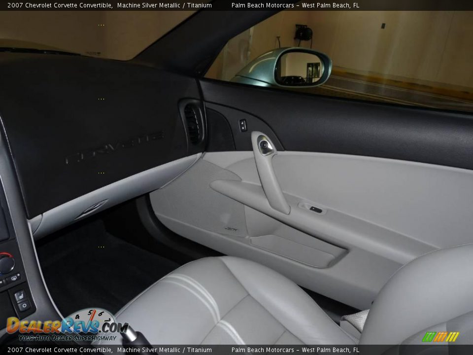 2007 Chevrolet Corvette Convertible Machine Silver Metallic / Titanium Photo #26