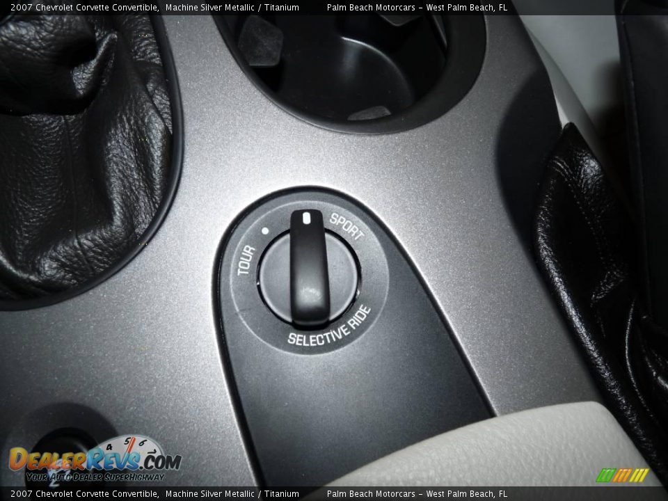 2007 Chevrolet Corvette Convertible Machine Silver Metallic / Titanium Photo #30