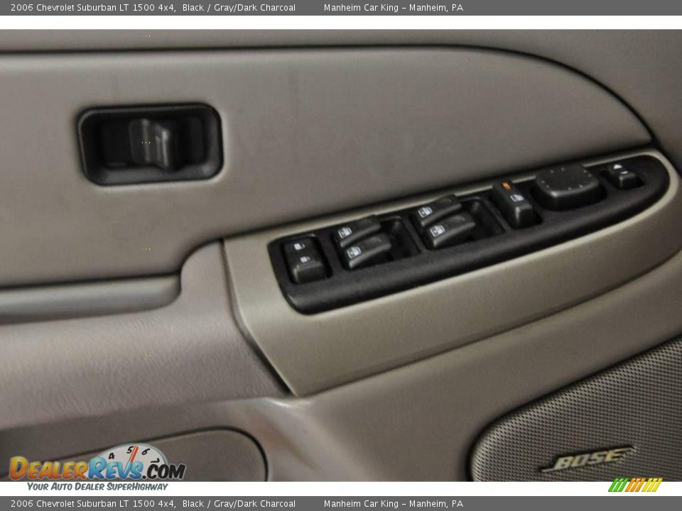 2006 Chevrolet Suburban LT 1500 4x4 Black / Gray/Dark Charcoal Photo #12