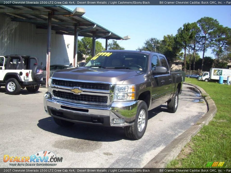 2007 Chevrolet Silverado 1500 LTZ Crew Cab 4x4 Desert Brown Metallic / Light Cashmere/Ebony Black Photo #3