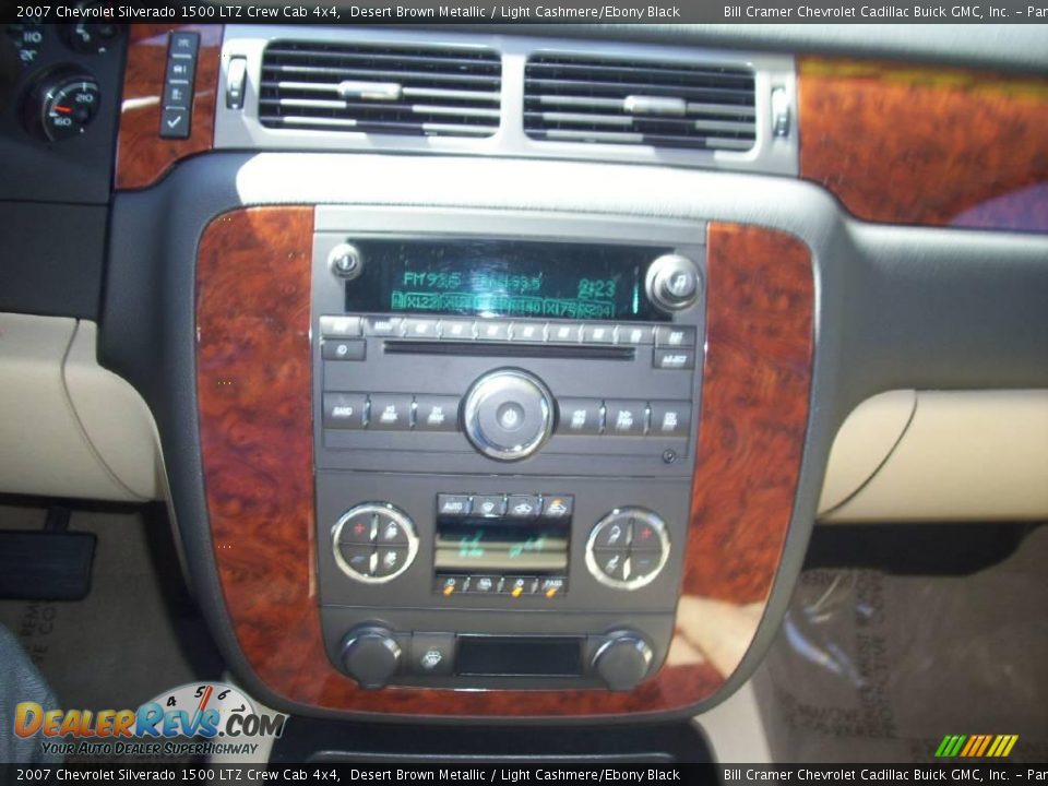 2007 Chevrolet Silverado 1500 LTZ Crew Cab 4x4 Desert Brown Metallic / Light Cashmere/Ebony Black Photo #6