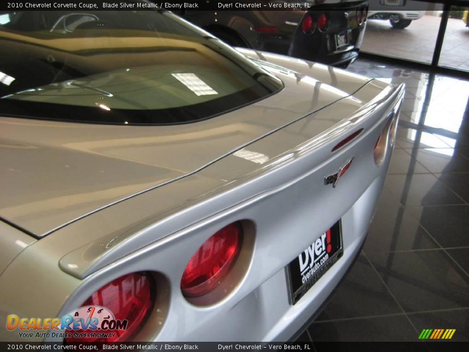 2010 Chevrolet Corvette Coupe Blade Silver Metallic / Ebony Black Photo #8