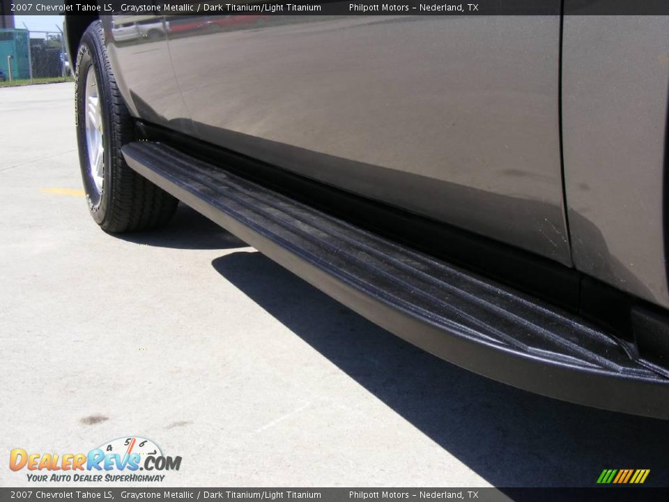 2007 Chevrolet Tahoe LS Graystone Metallic / Dark Titanium/Light Titanium Photo #17