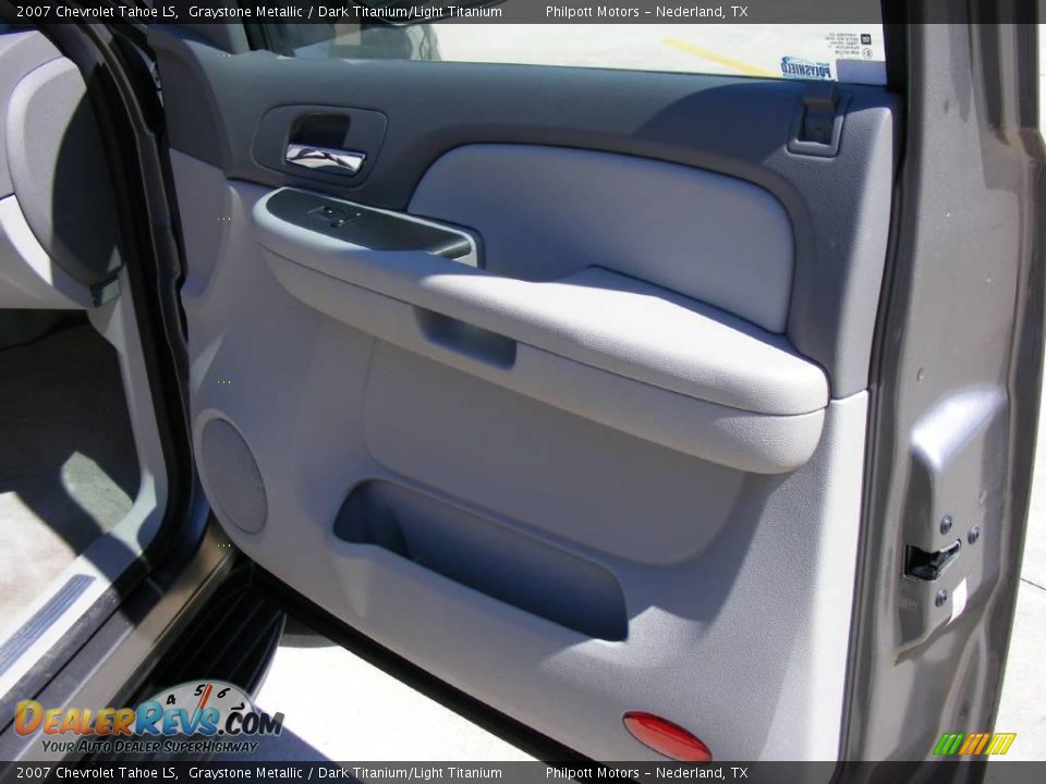 2007 Chevrolet Tahoe LS Graystone Metallic / Dark Titanium/Light Titanium Photo #26