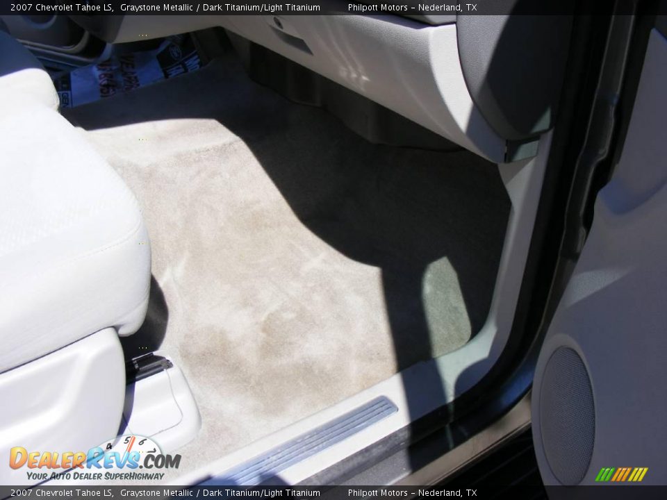 2007 Chevrolet Tahoe LS Graystone Metallic / Dark Titanium/Light Titanium Photo #29