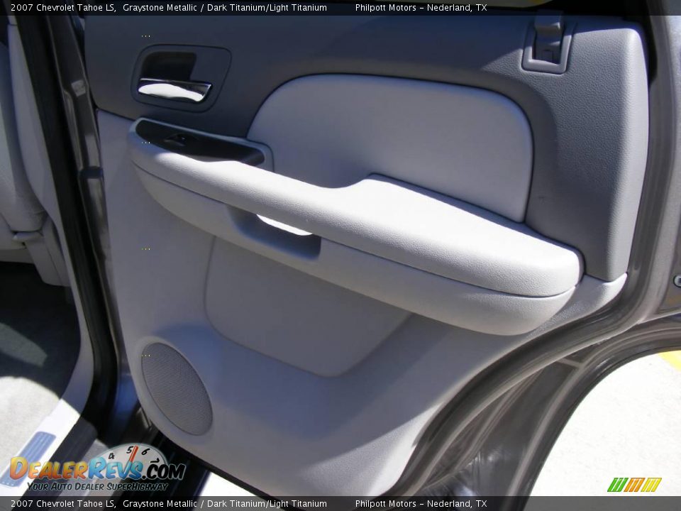 2007 Chevrolet Tahoe LS Graystone Metallic / Dark Titanium/Light Titanium Photo #30
