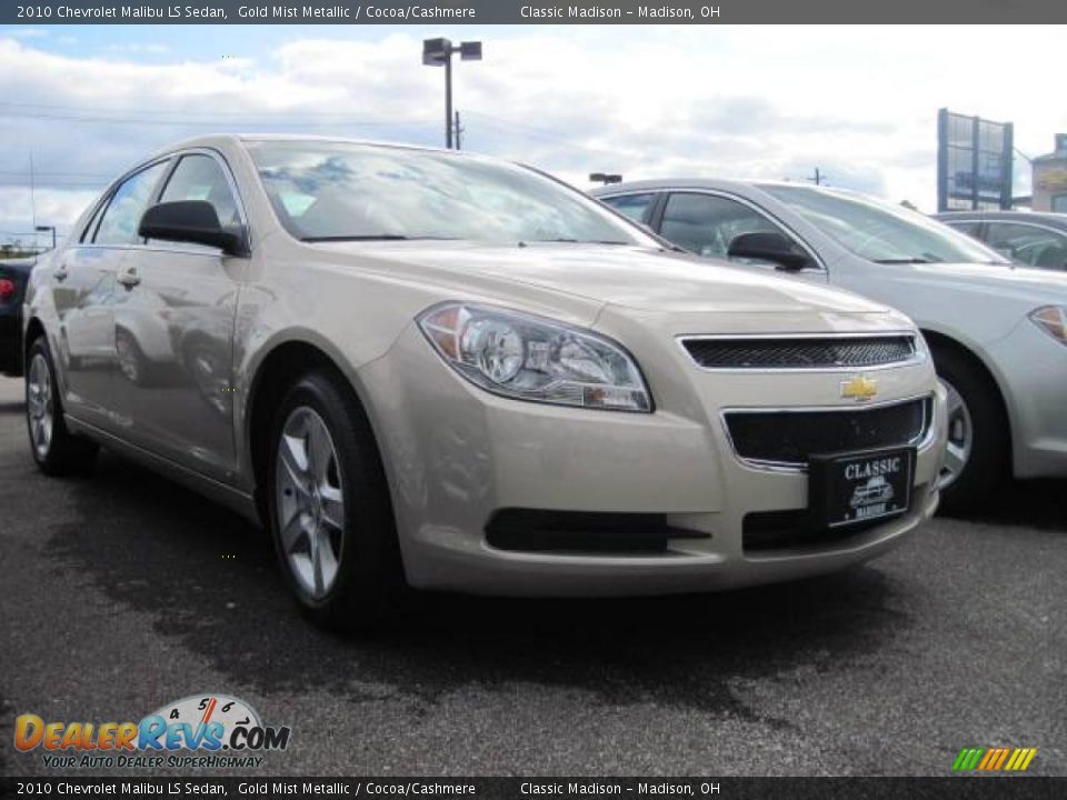 2010 Chevrolet Malibu LS Sedan Gold Mist Metallic / Cocoa/Cashmere Photo #3