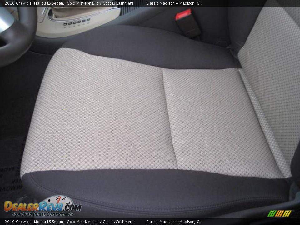 2010 Chevrolet Malibu LS Sedan Gold Mist Metallic / Cocoa/Cashmere Photo #6