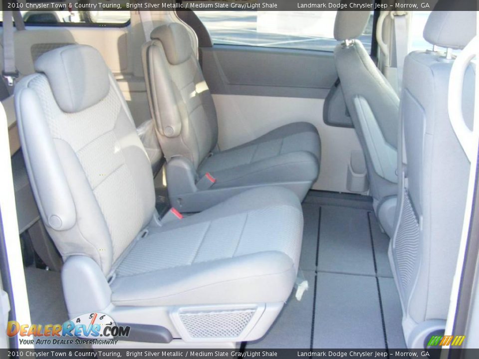 2010 Chrysler Town & Country Touring Bright Silver Metallic / Medium Slate Gray/Light Shale Photo #8