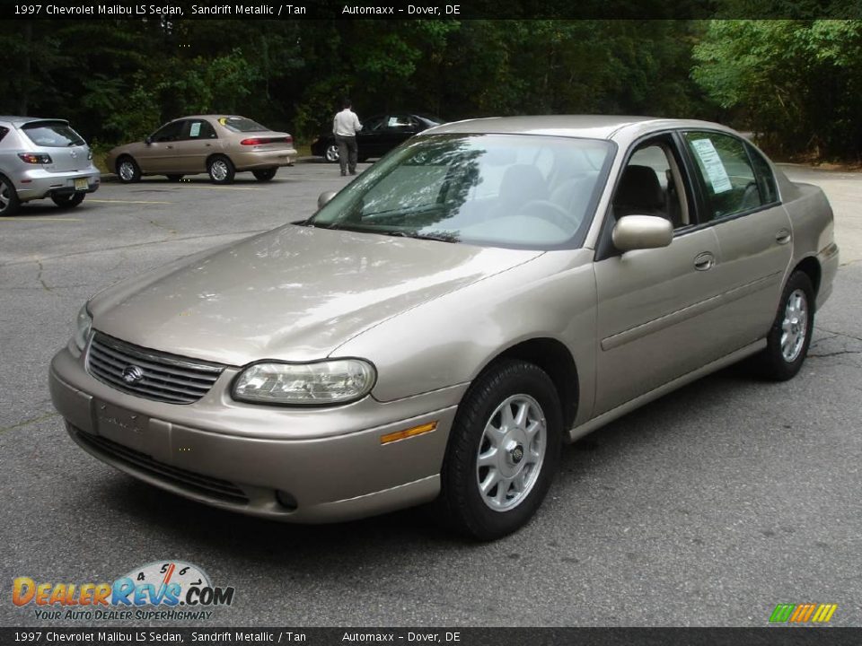 1997 Chevrolet Malibu LS Sedan Sandrift Metallic / Tan Photo #1