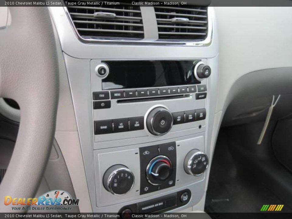 2010 Chevrolet Malibu LS Sedan Taupe Gray Metallic / Titanium Photo #9