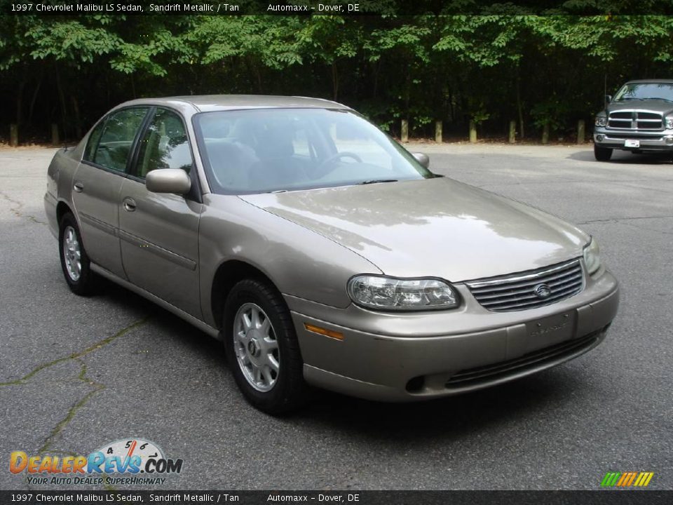1997 Chevrolet Malibu LS Sedan Sandrift Metallic / Tan Photo #3