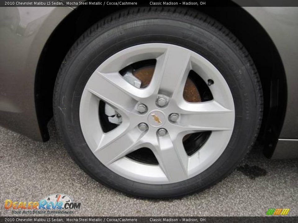 2010 Chevrolet Malibu LS Sedan Mocha Steel Metallic / Cocoa/Cashmere Photo #5