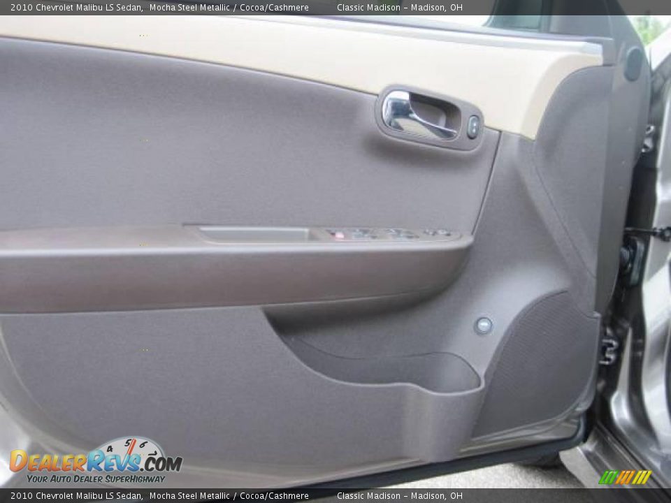 2010 Chevrolet Malibu LS Sedan Mocha Steel Metallic / Cocoa/Cashmere Photo #6