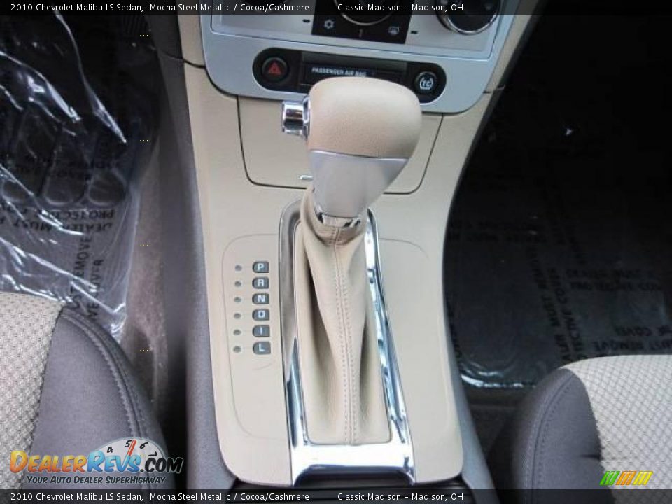 2010 Chevrolet Malibu LS Sedan Mocha Steel Metallic / Cocoa/Cashmere Photo #8