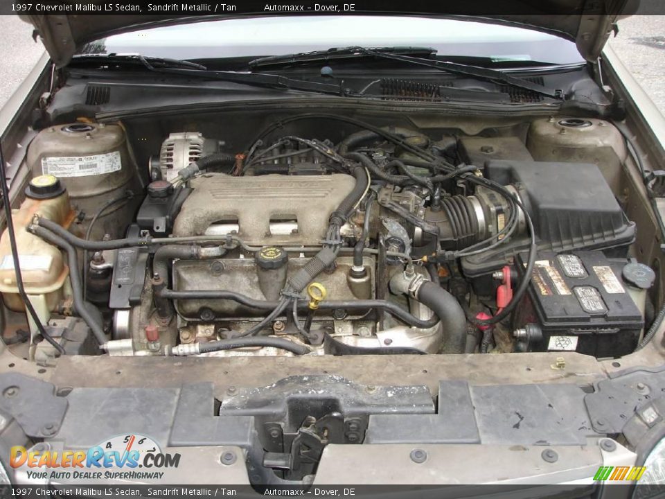 1997 Chevrolet Malibu LS Sedan Sandrift Metallic / Tan Photo #18