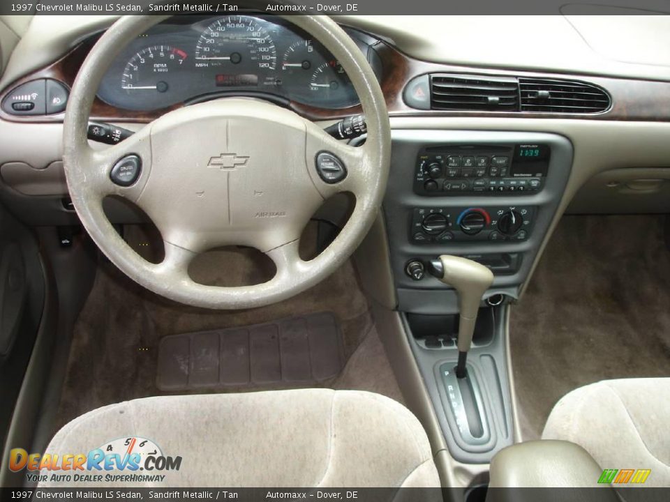 1997 Chevrolet Malibu LS Sedan Sandrift Metallic / Tan Photo #22
