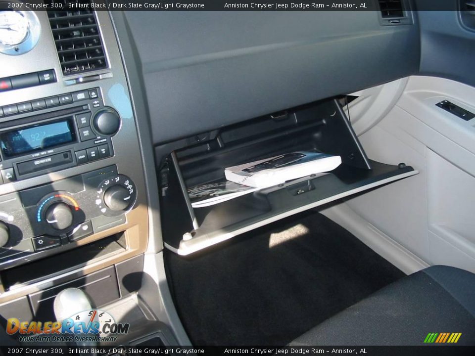 2007 Chrysler 300 Brilliant Black / Dark Slate Gray/Light Graystone Photo #7