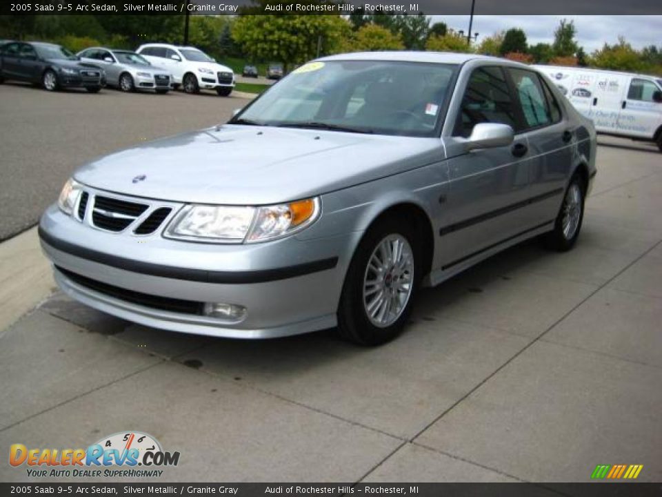 2005 Saab 9-5 Arc Sedan Silver Metallic / Granite Gray Photo #3