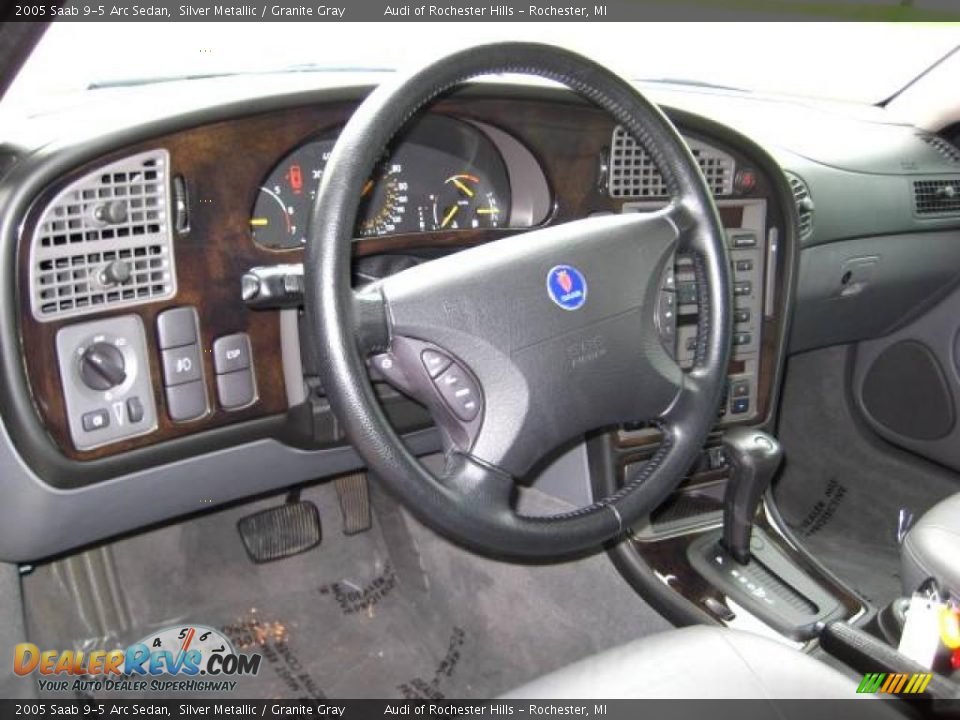 2005 Saab 9-5 Arc Sedan Silver Metallic / Granite Gray Photo #11