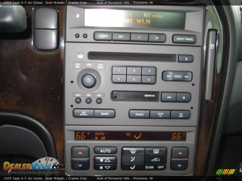 2005 Saab 9-5 Arc Sedan Silver Metallic / Granite Gray Photo #17
