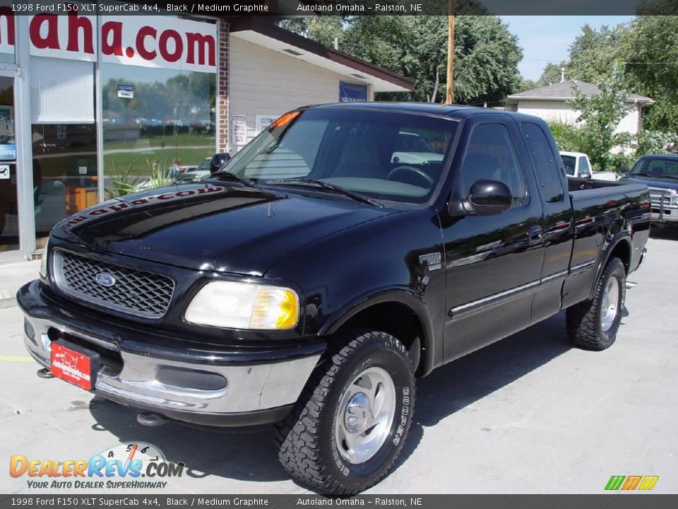 1998 Ford F150 XLT SuperCab 4x4 Black / Medium Graphite Photo #3