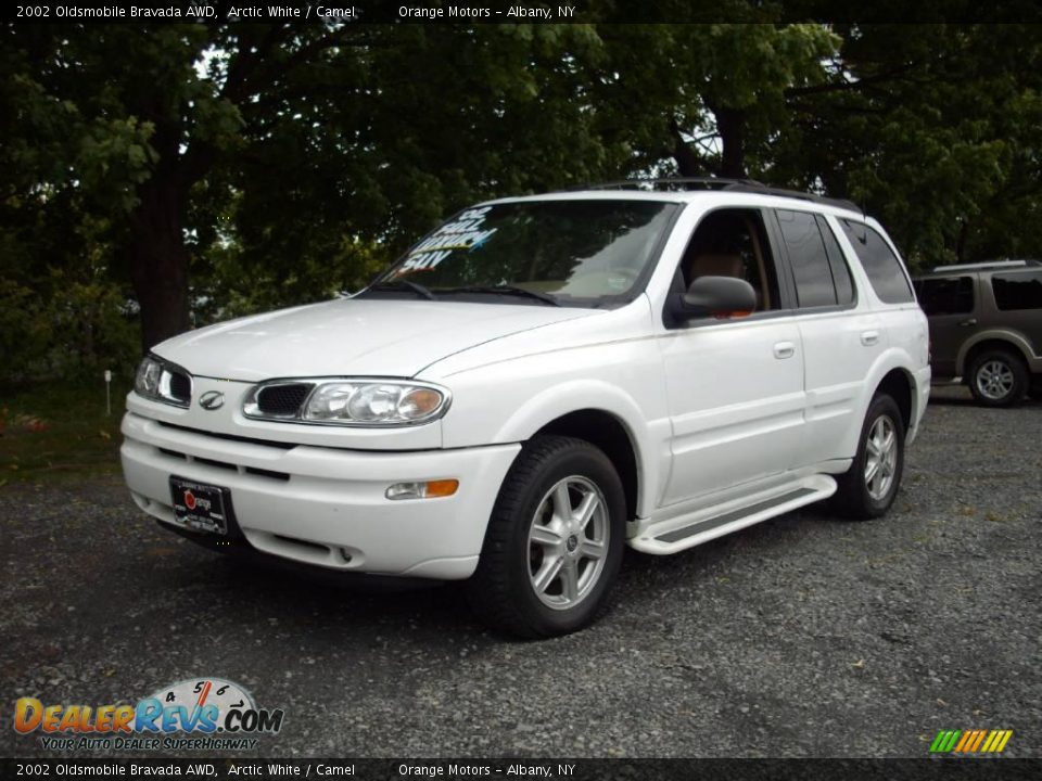 2002 Oldsmobile Bravada AWD Arctic White / Camel Photo #1