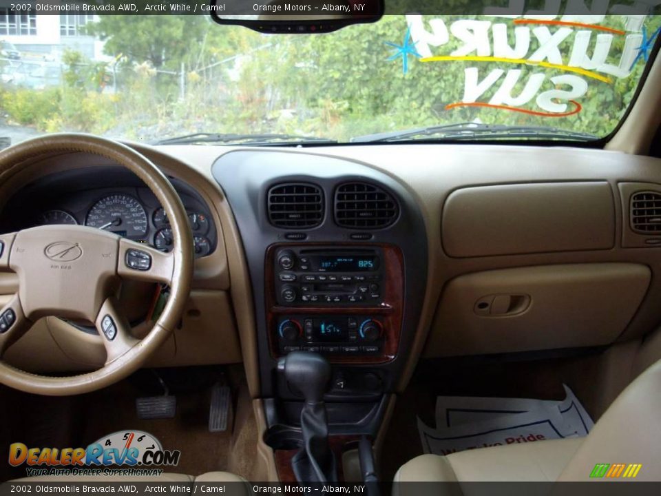 2002 Oldsmobile Bravada AWD Arctic White / Camel Photo #7
