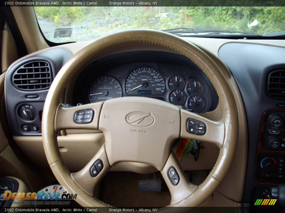2002 Oldsmobile Bravada AWD Arctic White / Camel Photo #9