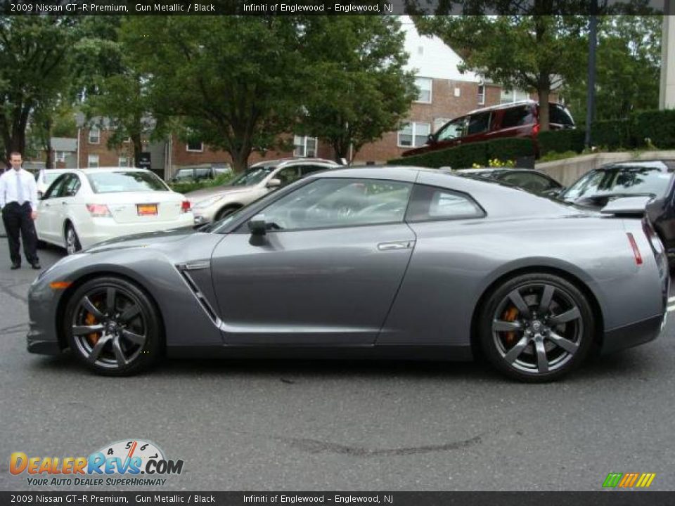 2009 Nissan GT-R Premium Gun Metallic / Black Photo #8