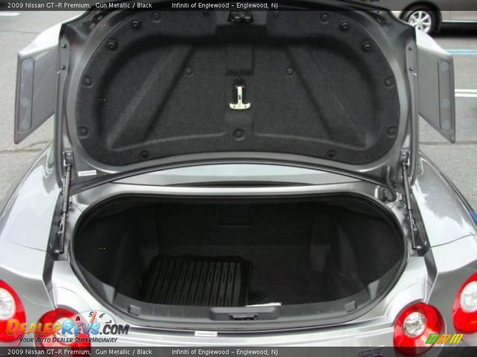 2009 Nissan GT-R Premium Gun Metallic / Black Photo #19