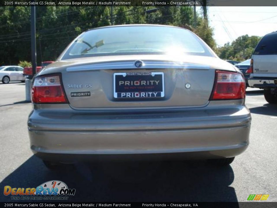 2005 Mercury Sable GS Sedan Arizona Beige Metallic / Medium Parchment Photo #4