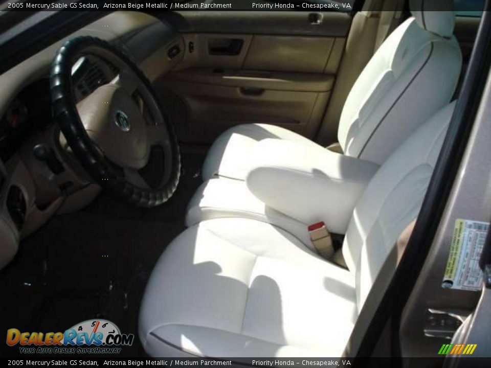 2005 Mercury Sable GS Sedan Arizona Beige Metallic / Medium Parchment Photo #9