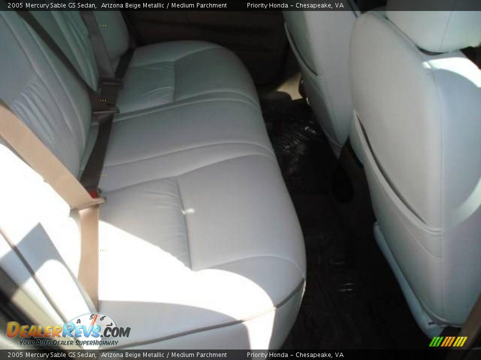 2005 Mercury Sable GS Sedan Arizona Beige Metallic / Medium Parchment Photo #13