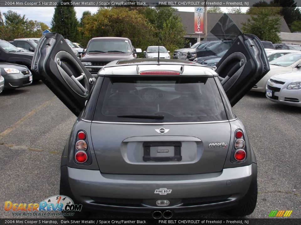 2004 Mini Cooper S Hardtop Dark Silver Metallic / Space Grey/Panther Black Photo #13