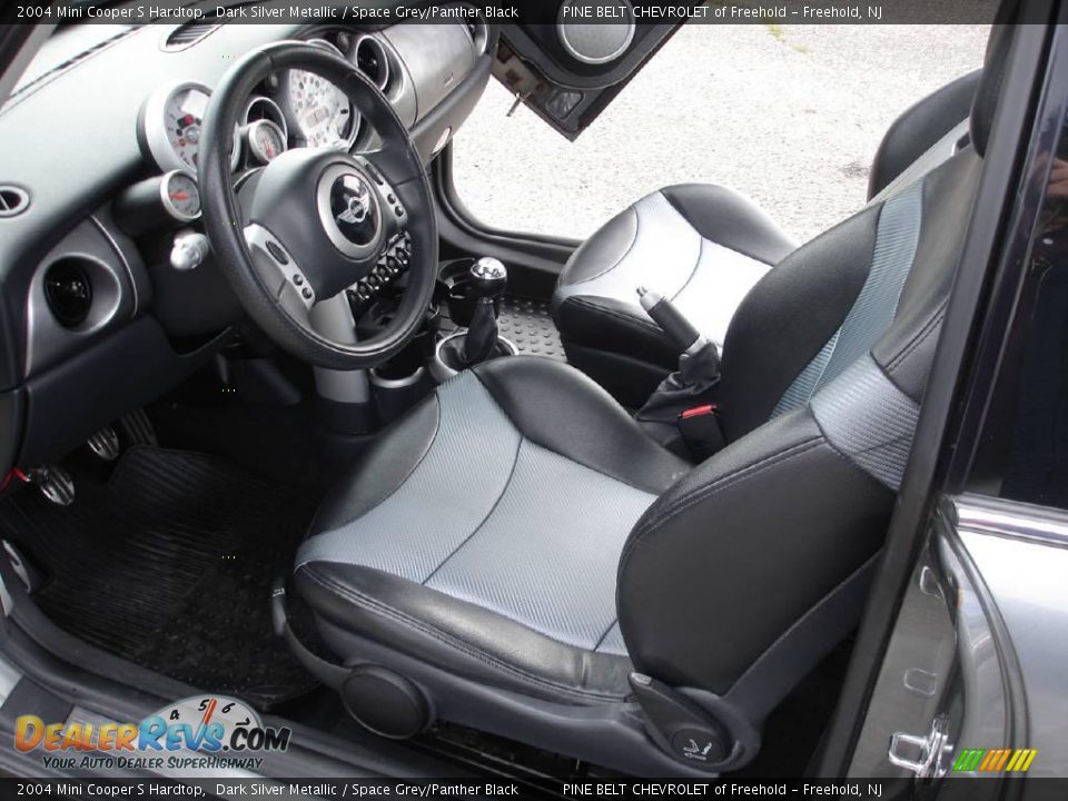 2004 Mini Cooper S Hardtop Dark Silver Metallic / Space Grey/Panther Black Photo #20