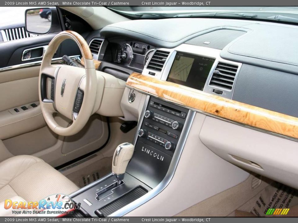 2009 Lincoln MKS AWD Sedan White Chocolate Tri-Coat / Cashmere Photo #13