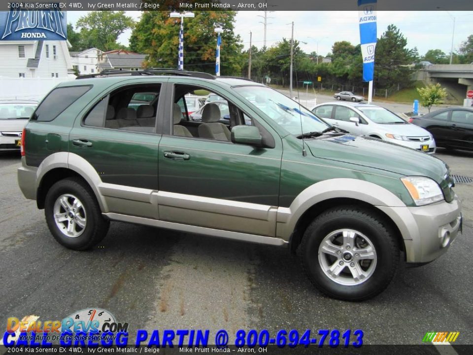 2004 Kia Sorento EX 4WD Ivy Green Metallic / Beige Photo #6