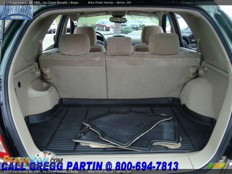 2004 Kia Sorento EX 4WD Ivy Green Metallic / Beige Photo #9