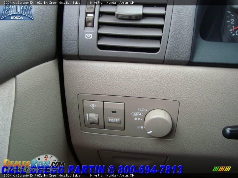 2004 Kia Sorento EX 4WD Ivy Green Metallic / Beige Photo #22