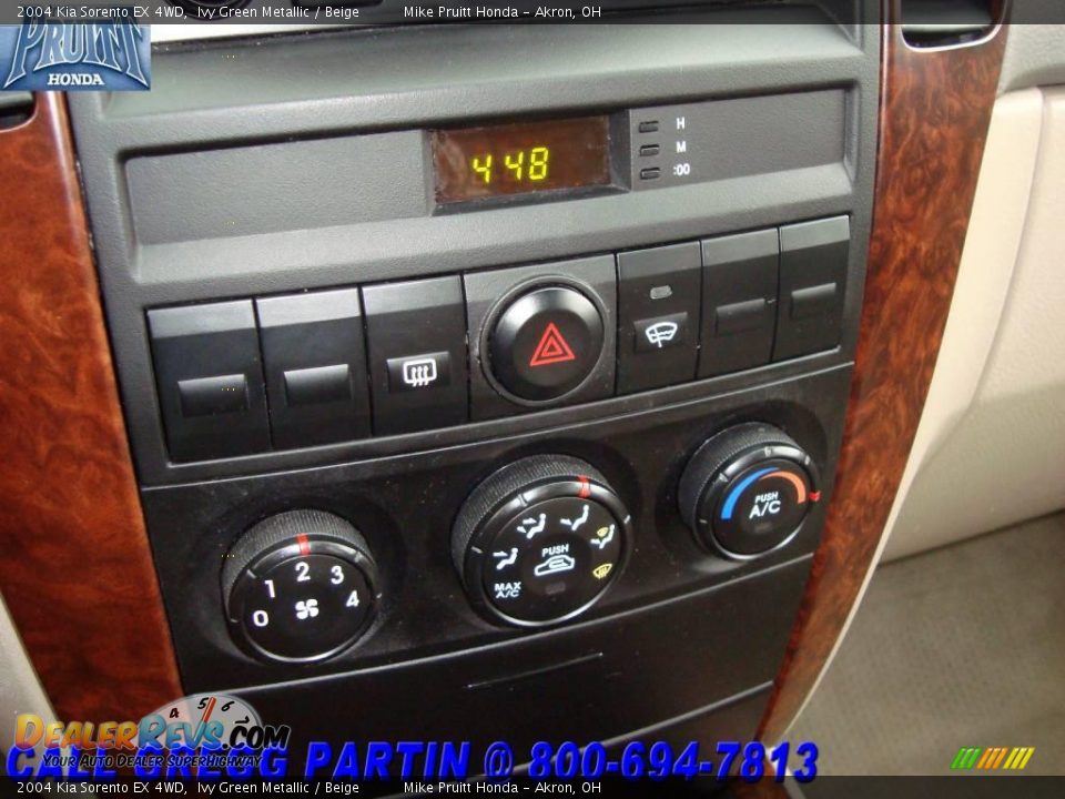 2004 Kia Sorento EX 4WD Ivy Green Metallic / Beige Photo #24