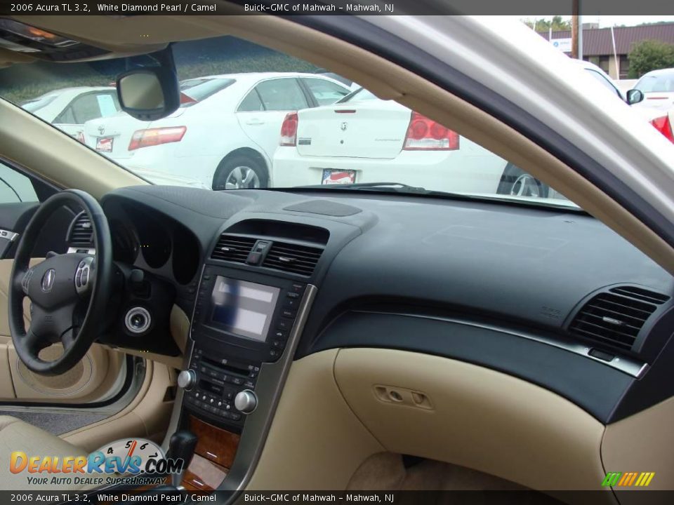 2006 Acura TL 3.2 White Diamond Pearl / Camel Photo #15