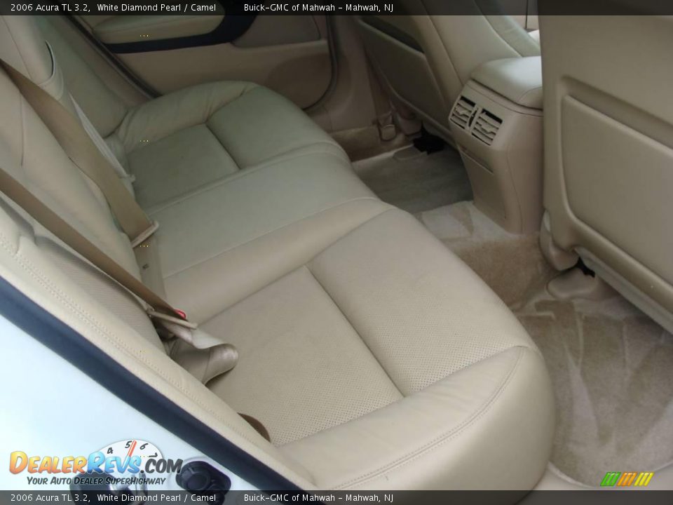2006 Acura TL 3.2 White Diamond Pearl / Camel Photo #16
