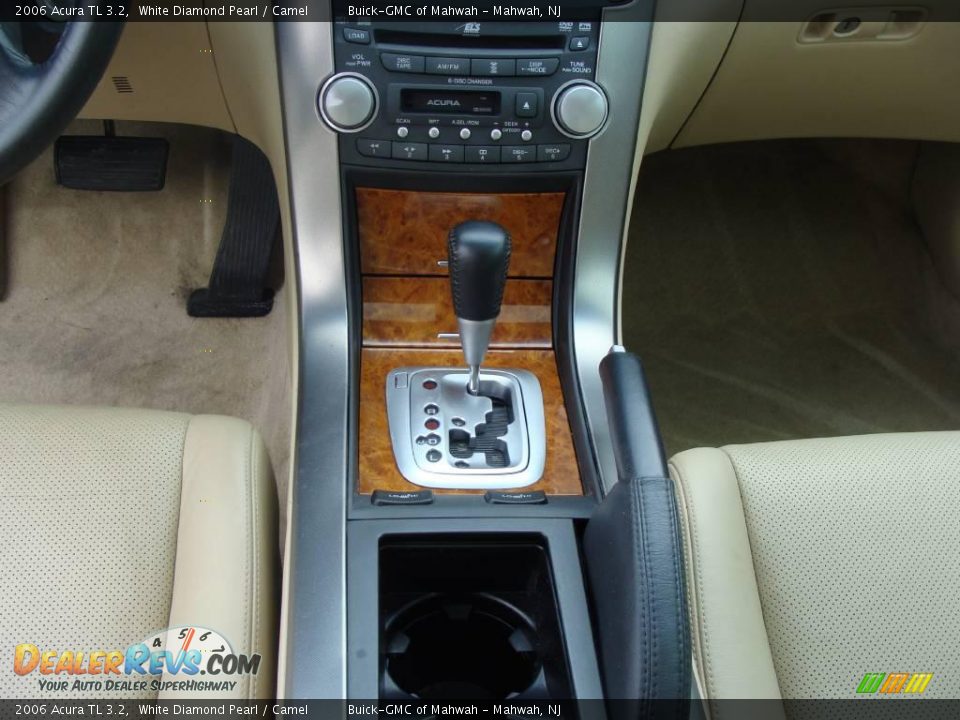 2006 Acura TL 3.2 White Diamond Pearl / Camel Photo #21