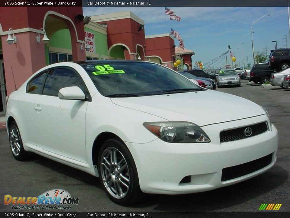 2005 Scion tC Super White / Dark Gray Photo #1