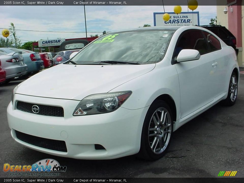 2005 Scion tC Super White / Dark Gray Photo #7