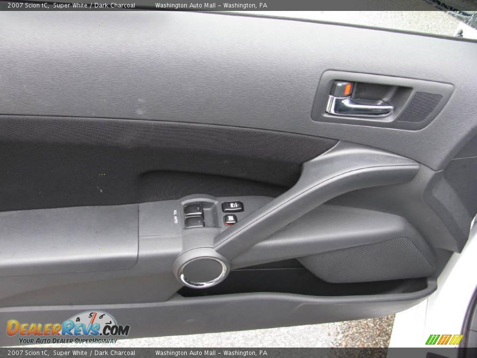 2007 Scion tC Super White / Dark Charcoal Photo #11